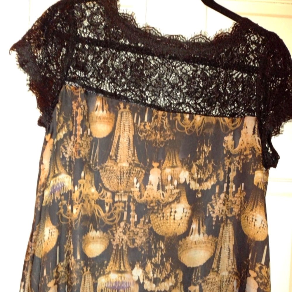 Ted Baker London Women's Black Chandelier Top size 4 Lace Illusion Black 